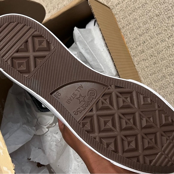 Converse Customs - Picture 4 of 9